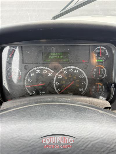2018 Freightliner M2 6X4 T/A DAY CAB TRUCK 