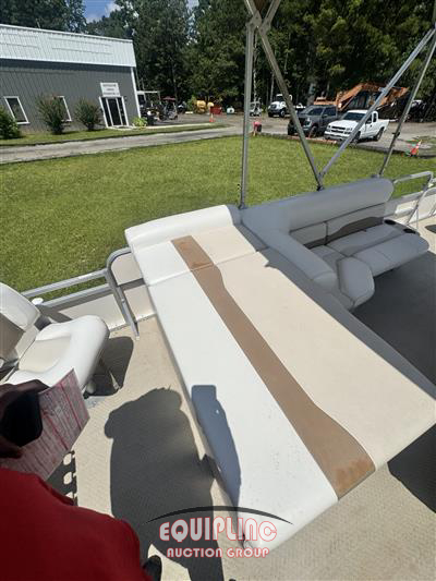 2007 SUN CHASER 820 FISH & CRUISE 20FT PONTOON