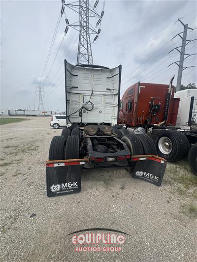 2019 Volvo VNL 6X4 T/A SLEEPER TRUCK TRAC