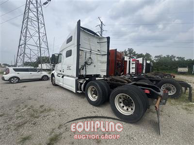 2019 Volvo VNL 6X4 T/A SLEEPER TRUCK TRAC