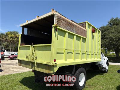 2004 Ford F-750