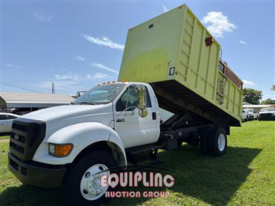2004 Ford F-750