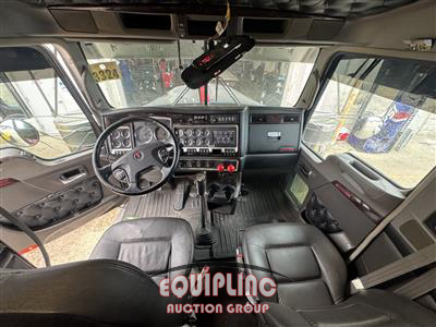 2016 Kenworth W900 6X4 T/A SLEEPER TRUCK TRA