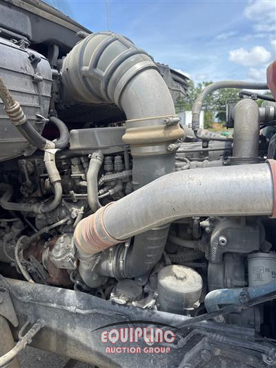 2020 Kenworth T880 TRI/A DUMP TRUCK 