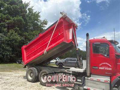 2020 Kenworth T880 TRI/A DUMP TRUCK 