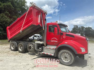 2020 Kenworth T880 TRI/A DUMP TRUCK 