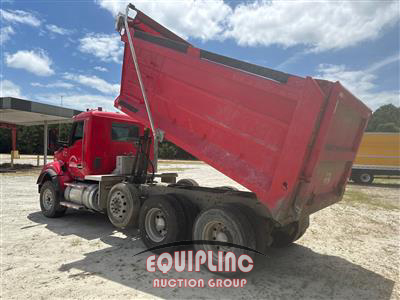 2020 Kenworth T880 TRI/A DUMP TRUCK 