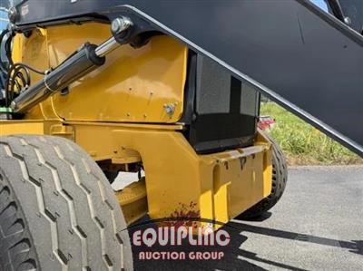 2021 John Deere 710L BACKHOE LOADER