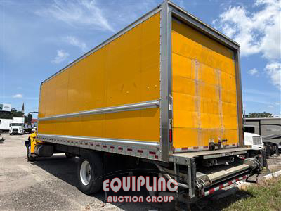 2019 International 4300 4X2 S/A 26FT NON CDL BOX 