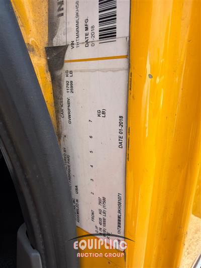 2019 International 4300 4X2 S/A 26FT NON CDL BOX 