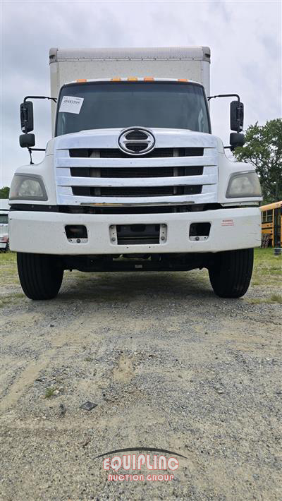 2020 Hino 268 4X2 S/A 26FT NON CDL BOX T
