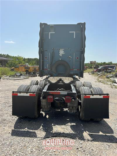 2005 Freightliner Classic XL