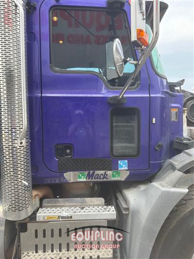 2014 Mack GRANITE GU713
