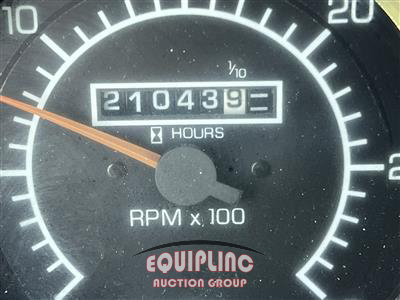 2000 Kenworth T600 6X4 T/A MID ROOF TRUCK TR