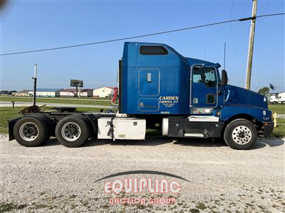 2000 Kenworth T600 6X4 T/A MID ROOF TRUCK TR