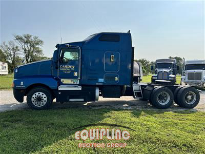2000 Kenworth T600 6X4 T/A MID ROOF TRUCK TR