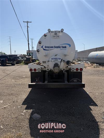 2009 Sterling ACTERRA 4X2 S/A SEPTIC PUMP TR