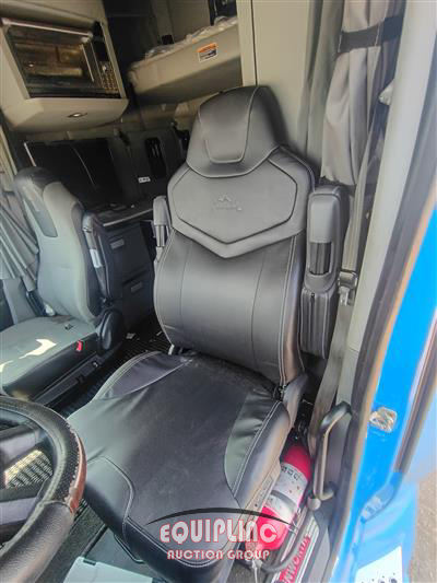 2020 Kenworth T680 6X4 T/A SLEEPER TRUCK TRA
