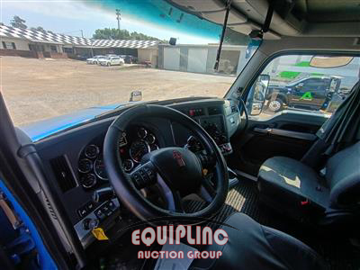 2020 Kenworth T680 6X4 T/A SLEEPER TRUCK TRA