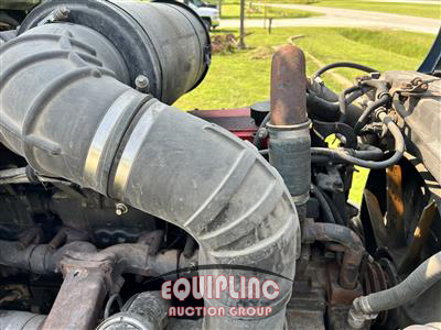 2000 Kenworth T600 6X4 T/A MID ROOF TRUCK TR