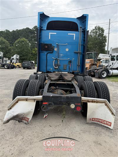 2017 Peterbilt 579 6X4 T/A SLEEPER TRUCK TRAC
