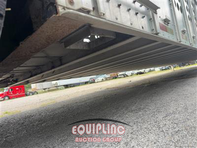 2004 MERRITT 52FT LIVESTOCK TRAILER