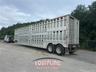 2004 MERRITT 52FT LIVESTOCK TRAILER