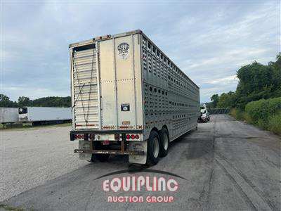 2004 MERRITT 52FT LIVESTOCK TRAILER
