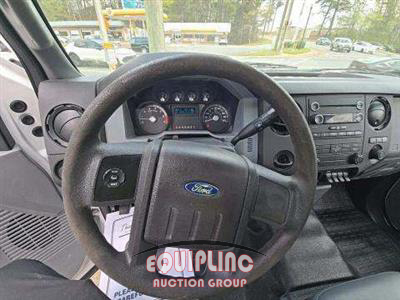 2014 Ford F-350 4X2 S/A FLATBED TRUCK