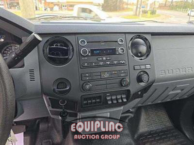2014 Ford F-350 4X2 S/A FLATBED TRUCK