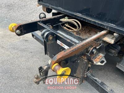 2024 International CV515 4X4  S/A HOOK LIFT TRUCK