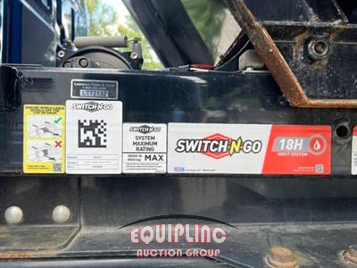 2024 International CV515 4X4  S/A HOOK LIFT TRUCK