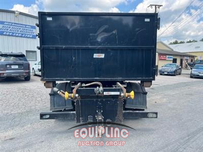 2024 International CV515 4X4  S/A HOOK LIFT TRUCK