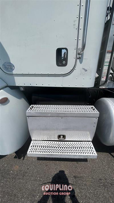 2012 Peterbilt 384