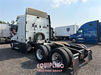 2014 Freightliner CA12564SLP - CA