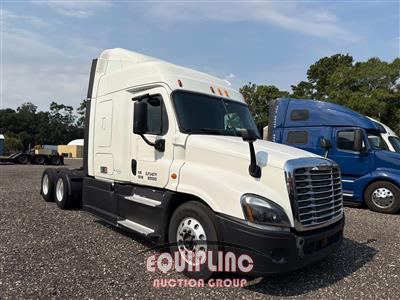2014 Freightliner CA12564SLP - CA