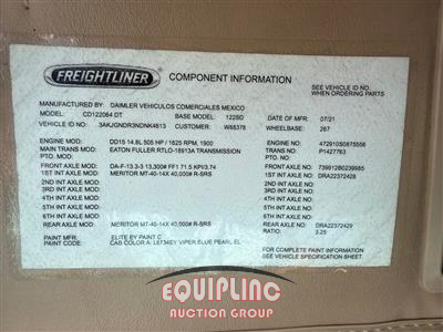 2022 Freightliner SD122