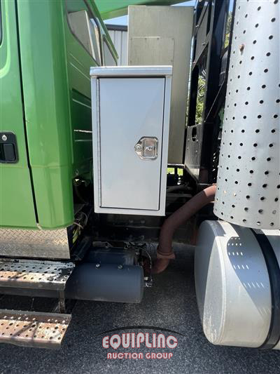 1999 Freightliner FL80 6X4 T/A VACUUM TRUCK