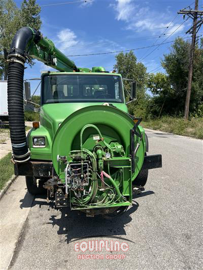 1999 Freightliner FL80 6X4 T/A VACUUM TRUCK