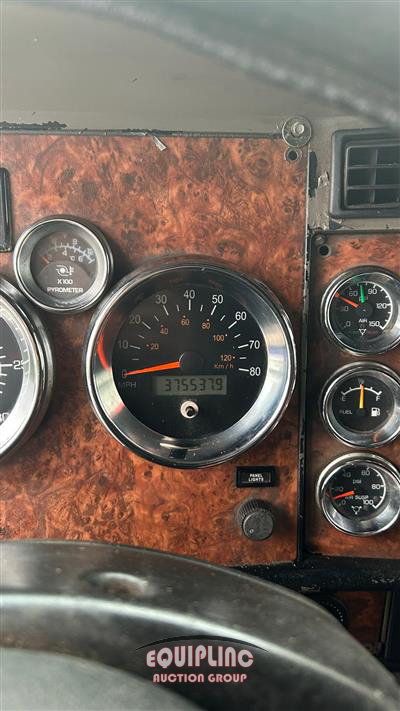 2006 Kenworth T8 Series