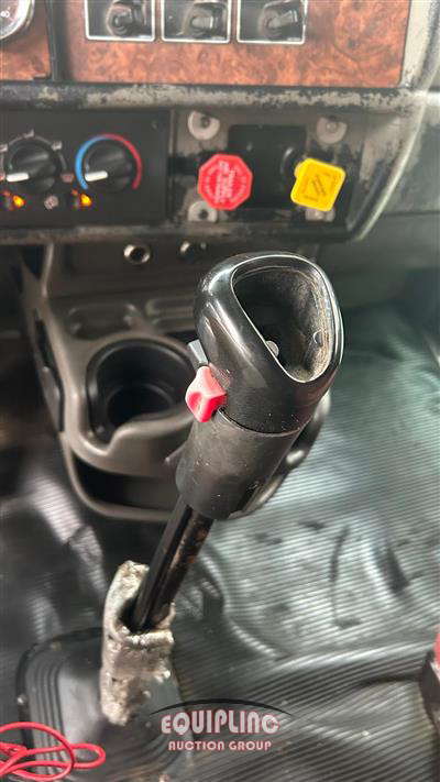 2006 Kenworth T8 Series