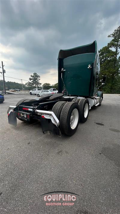 2006 Kenworth T8 Series