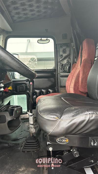 2006 Kenworth T8 Series