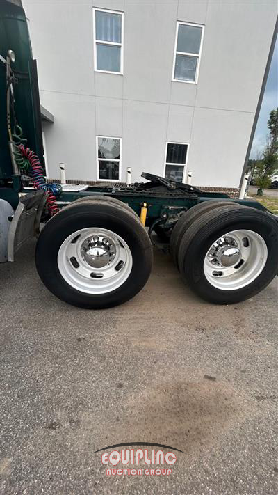 2006 Kenworth T8 Series