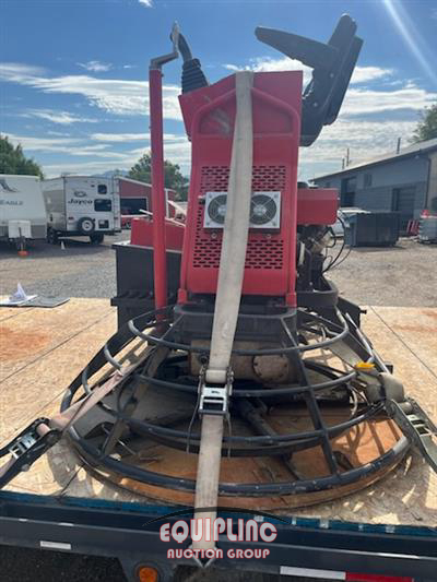 2023 TOMAHAWK TRT46V 8FT RIDE ON TROWEL