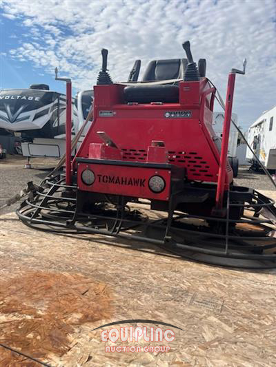 2023 TOMAHAWK TRT46V 8FT RIDE ON TROWEL