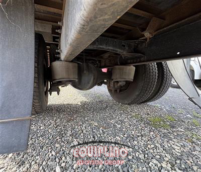 2018 Freightliner M2 4X2 S/A 26FT NON CDL BOX TR