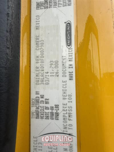 2015 Freightliner M2 4X2 S/A 26FT NON CDL BOX TR