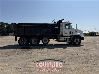 2003 Mack CX613 TRI/A DUMP TRUCK