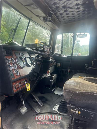 2001 Kenworth W900